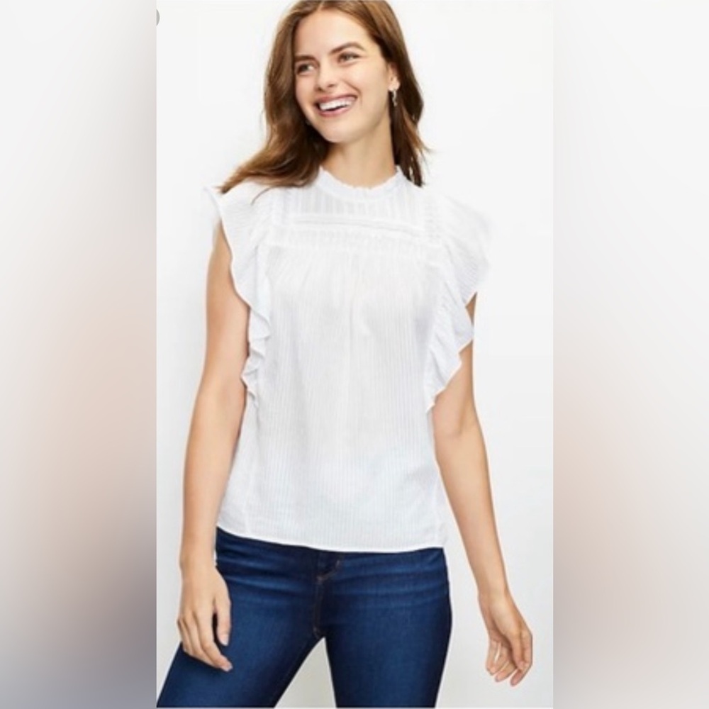 LOFT WHITE PINTUCKED RUFFLE SHELL TOP BLOUSE SIZE XS